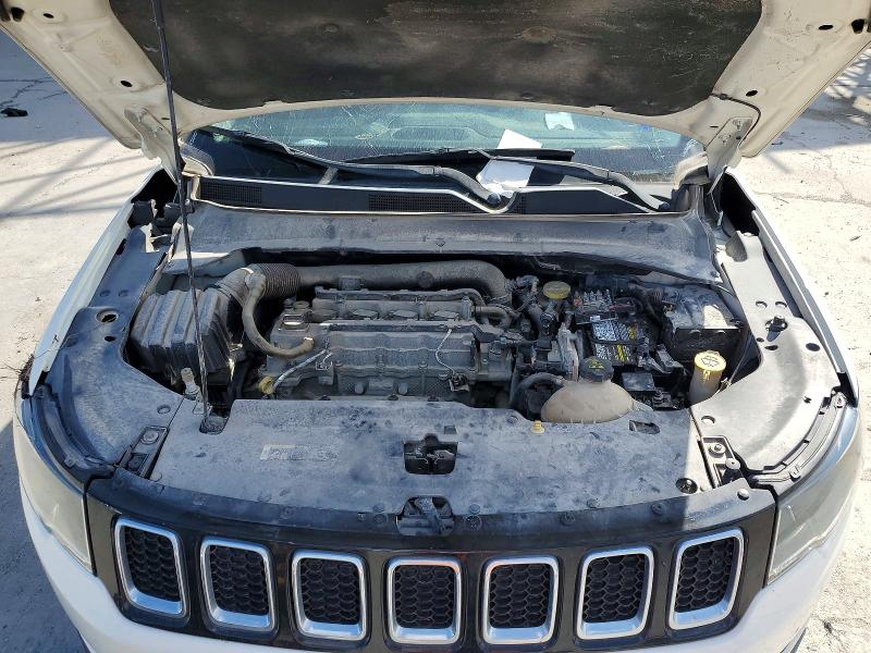 Photo 11 from auction – 2018 JEEP COMPASS with VIN 3C4NJCBBXJT102350