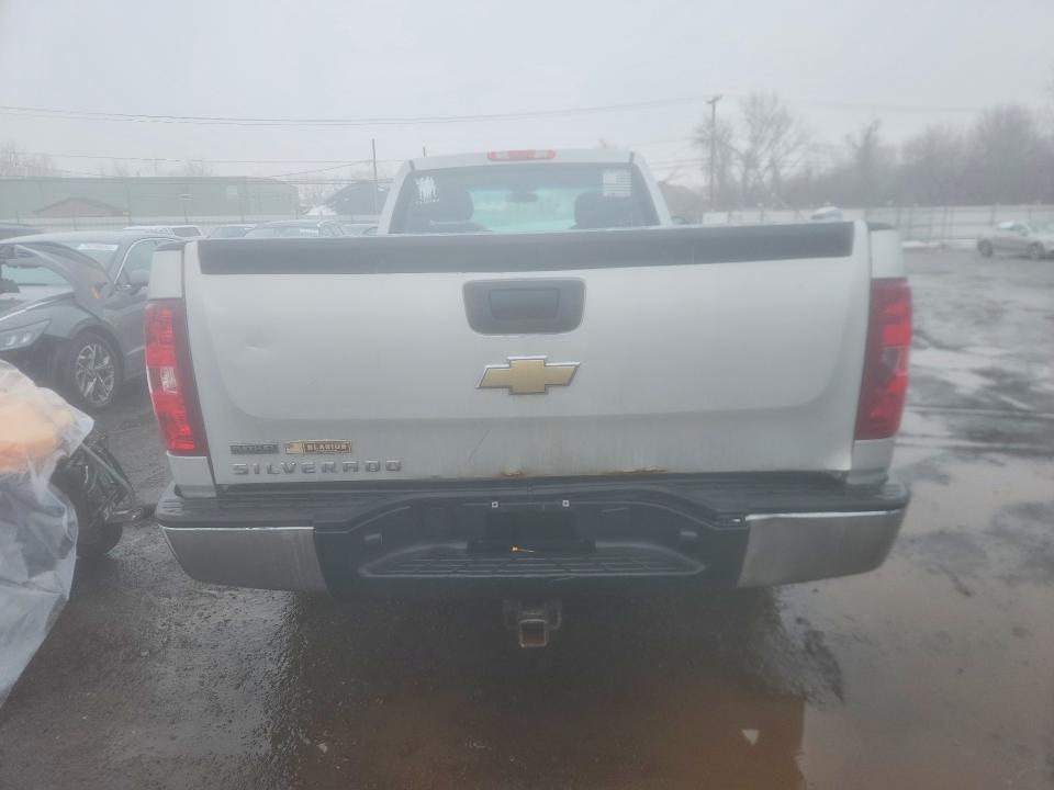 Photo 6 from auction – 2011 CHEVROLET SILVERADO with VIN 1GCNKPEA2BZ177495