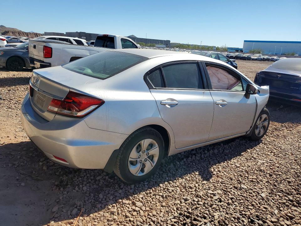 Photo 3 from auction – 2014 HONDA CIVIC with VIN 19XFB2F57EE037743