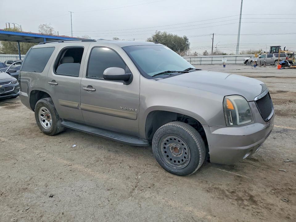 Photo 4 from auction – 2008 GMC YUKON with VIN 1GKFC13JX8R264821