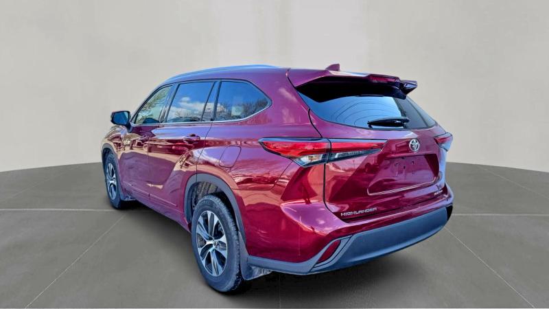 Photo 3 from auction – 2020 TOYOTA HIGHLANDER with VIN 5TDHZRBH8LS011233