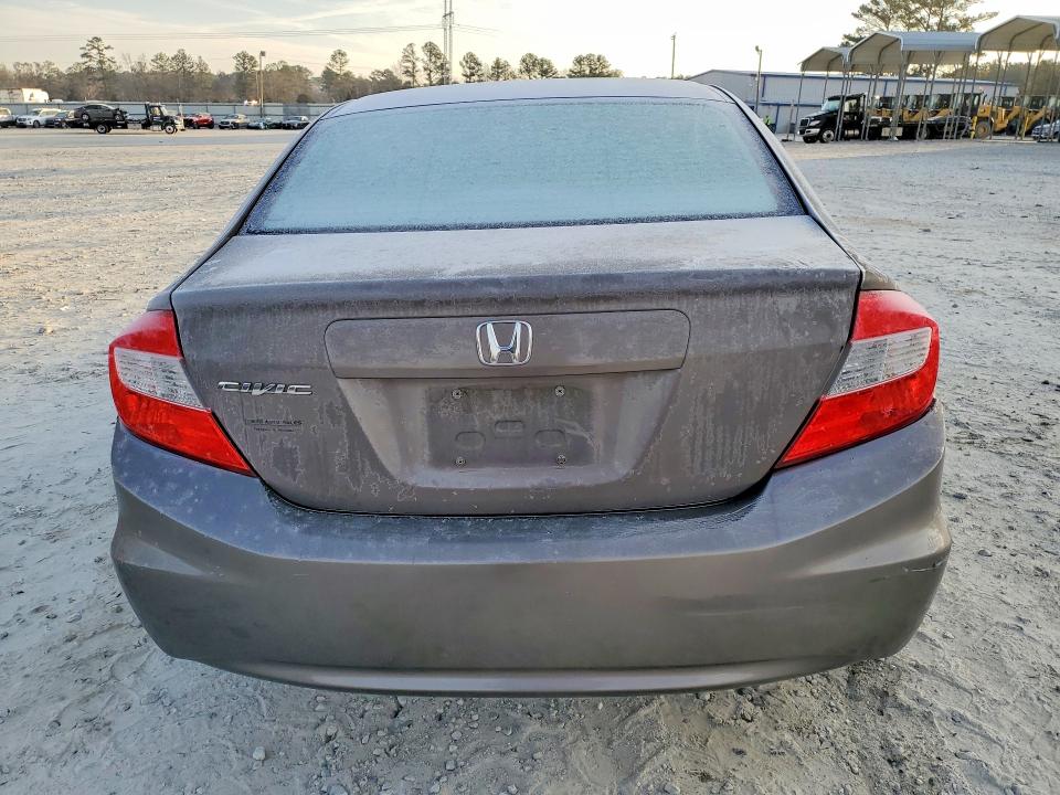 Photo 6 from auction – 2012 HONDA CIVIC with VIN 19XFB2F58CE026019