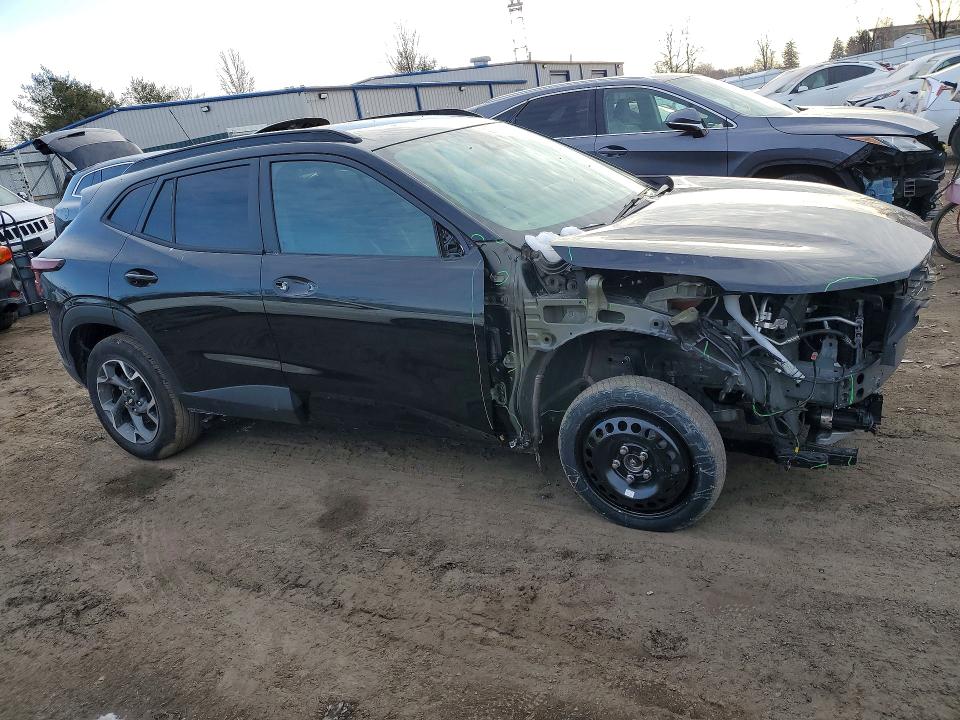 Photo 4 from auction – 2024 CHEVROLET TRAX with VIN KL77LHE28RC107434