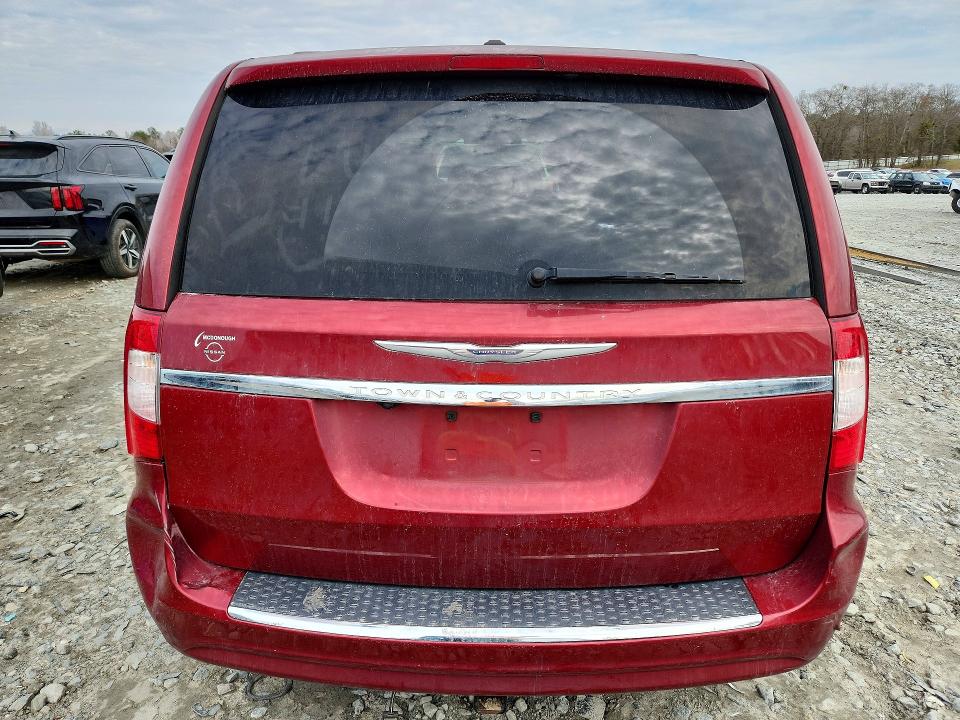 Photo 6 from auction – 2014 CHRYSLER TOWN & COU with VIN 2C4RC1BG1ER165552