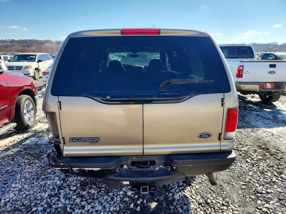 Photo 6 from auction – 2000 FORD EXCURSION with VIN 1FMNU40L2YEA13399