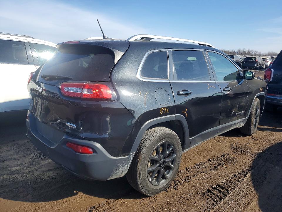 Photo 3 from auction – 2015 JEEP CHEROKEE L with VIN 1C4PJMCB0FW674638