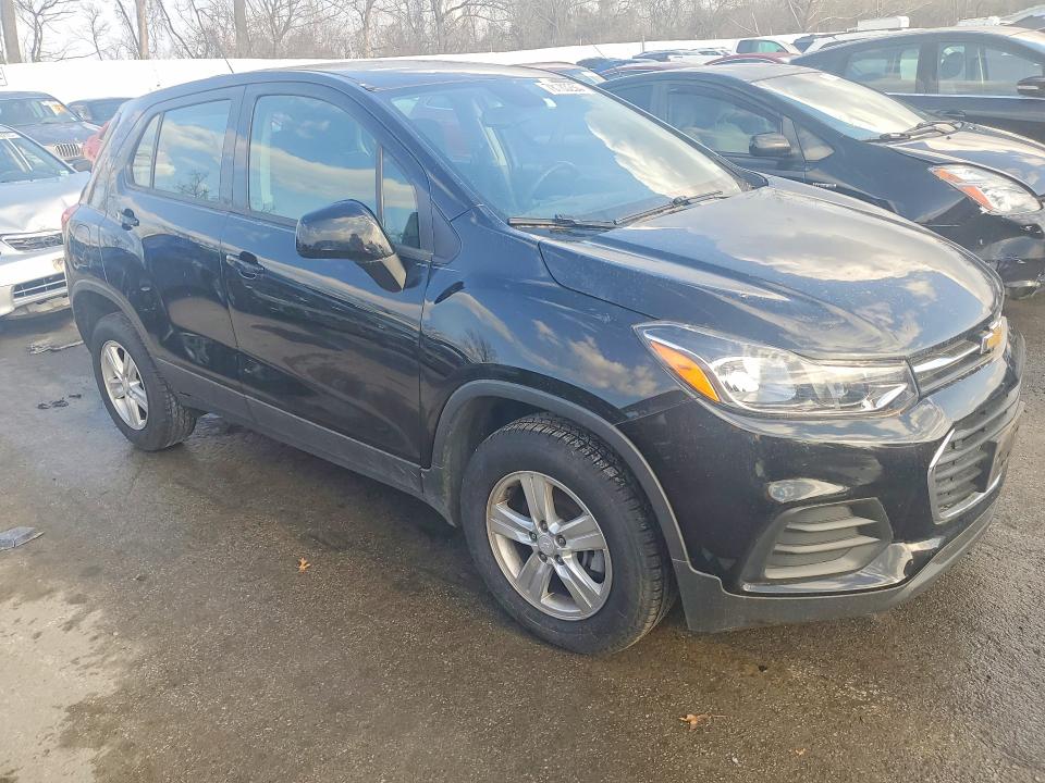 Photo 4 from auction – 2018 CHEVROLET TRAX LS with VIN 3GNCJNSB6JL420413
