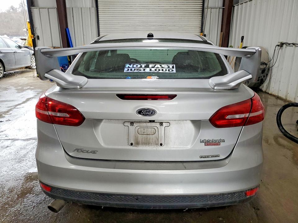 Photo 6 from auction – 2016 FORD FOCUS with VIN 1FADP3E21GL250600