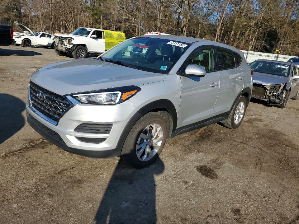 Photo 1 from auction – 2019 HYUNDAI TUCSON SE with VIN KM8J2CA47KU877402