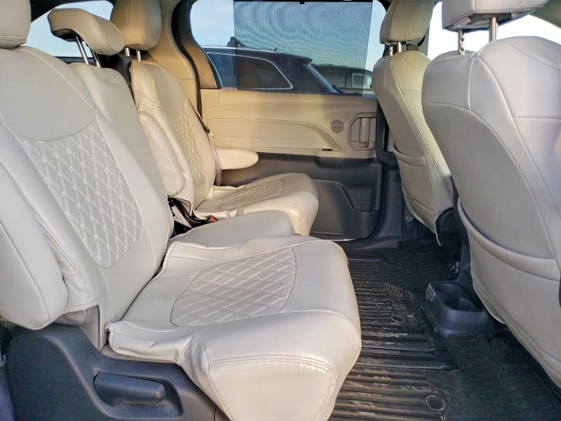 Photo 11 from auction – 2022 TOYOTA SIENNA with VIN 5TDKRKEC8NS122199