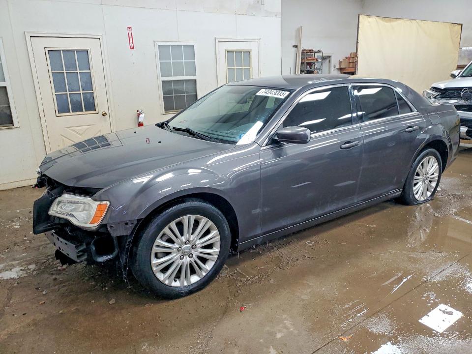 CHRYSLER 300 2013 with VIN 2C3CCARG5DH547443 - Photo from auction