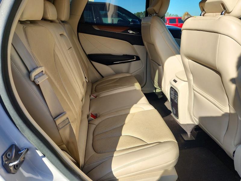 Photo 11 from auction – 2015 LINCOLN MKC with VIN 5LMCJ1A90FUJ41609