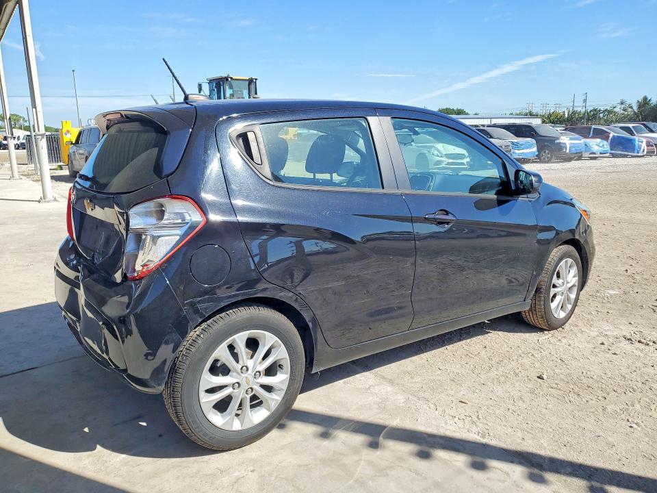 Foto 3 de la subasta – 2021 CHEVROLET SPARK con VIN KL8CD6SAXMC717237