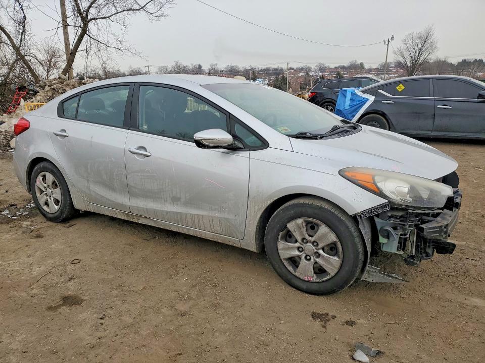 Photo 4 from auction – 2015 KIA FORTE LX with VIN KNAFX4A63F5291537