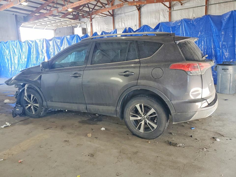Photo 2 from auction – 2018 TOYOTA RAV4 ADVEN with VIN 2T3WFREV9JW440118