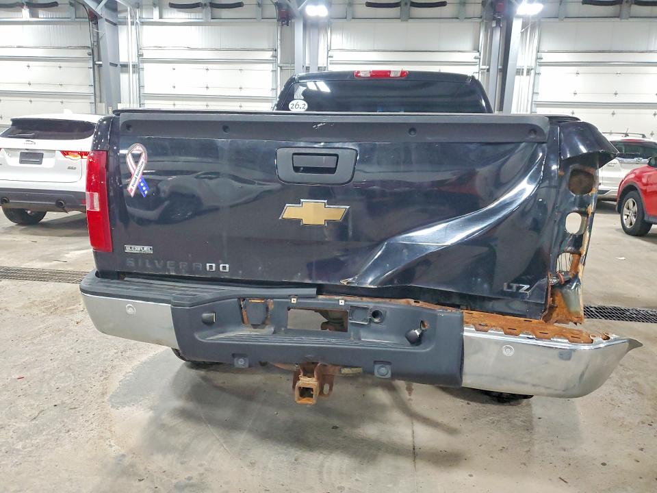 Photo 6 from auction – 2007 CHEVROLET SILVERADO with VIN 1GCEK19077Z642827