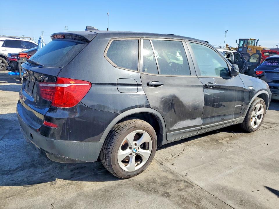 Photo 3 from auction – 2011 BMW X3 XDRIVE2 with VIN 5UXWX5C57BL707591