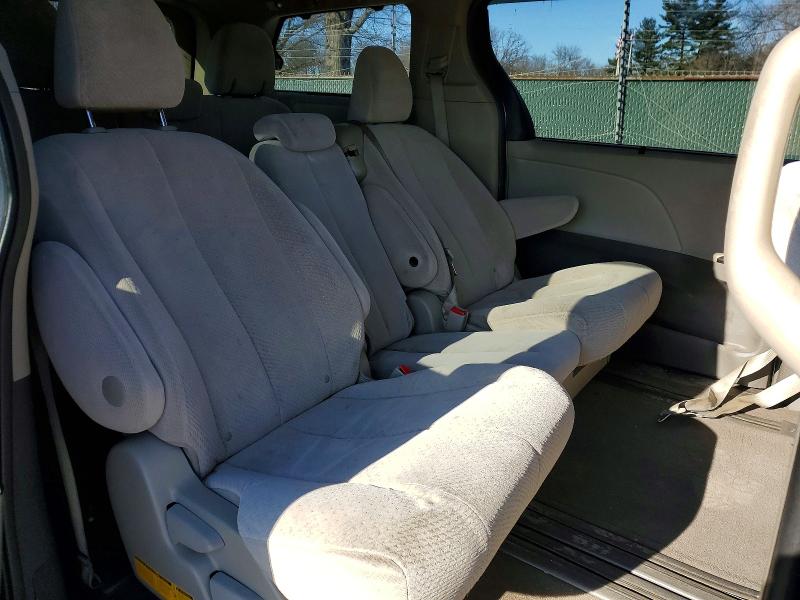Photo 11 from auction – 2014 TOYOTA SIENNA with VIN 5TDKK3DC3ES450089