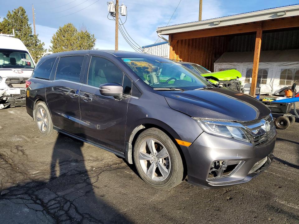 Photo 4 from auction – 2018 HONDA ODYSSEY with VIN 5FNRL6H70JB068336