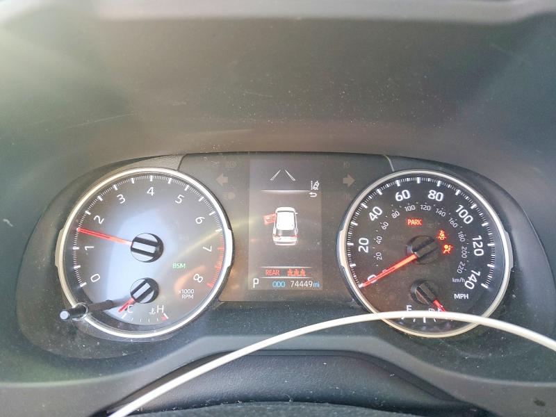 Photo 9 from auction – 2019 TOYOTA RAV4 with VIN JTMG1RFV7KJ020214