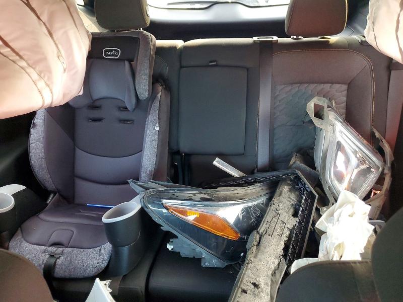 Photo 10 from auction – 2018 CHEVROLET EQUINOX with VIN 2GNAXJEV1J6123042