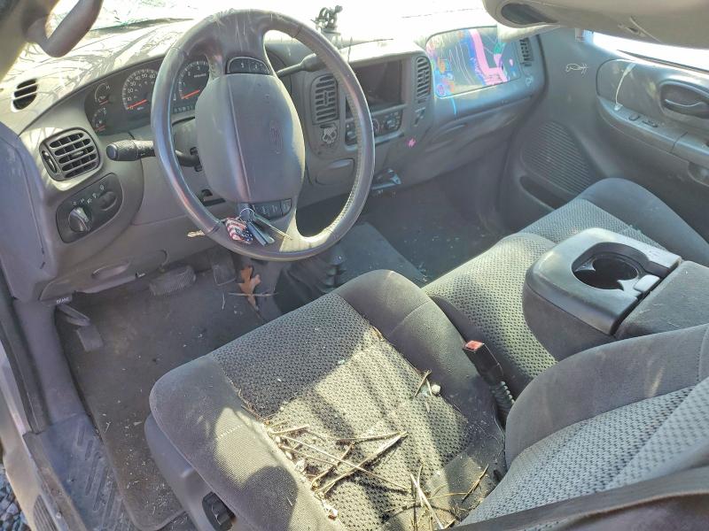 Photo 8 from auction – 2002 FORD F150 with VIN 1FTRX18L02NA61989