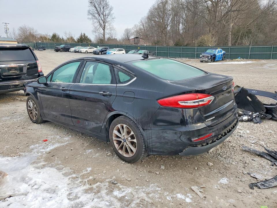 Photo 2 from auction – 2020 FORD FUSION with VIN 3FA6P0HD5LR150130