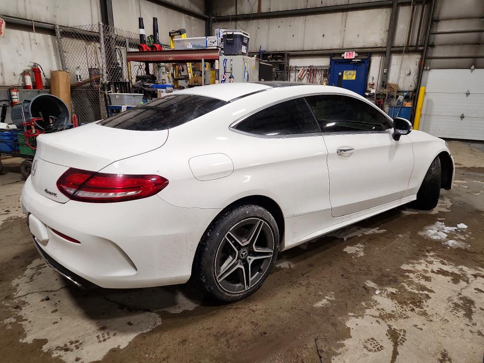 Photo 3 from auction – 2019 MERCEDES-BENZ C 300 4MAT with VIN WDDWJ8EB4KF923121