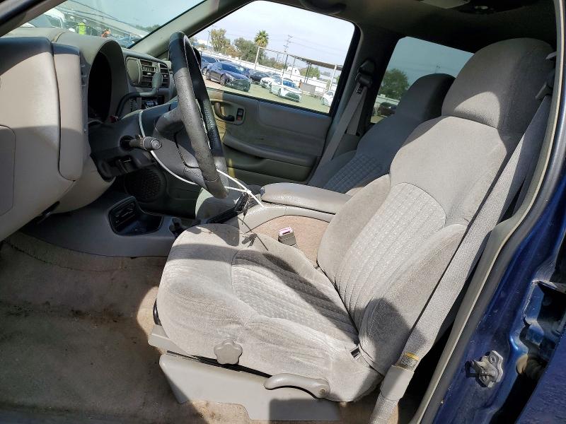 Photo 7 from auction – 1999 CHEVROLET BLAZER with VIN 1GNCS13W3X2140451