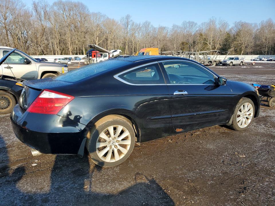 Photo 3 from auction – 2008 HONDA ACCORD with VIN 1HGCS22848A017414