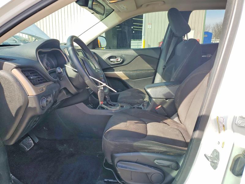 Photo 7 from auction – 2017 JEEP CHEROKEE with VIN 1C4PJLCB4HW571946