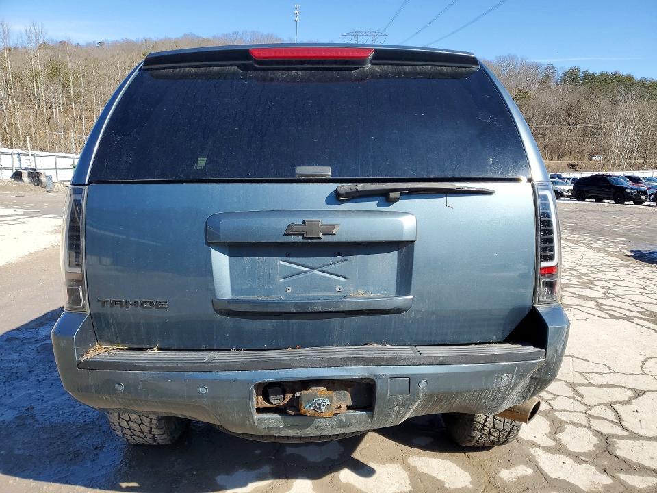 Photo 6 from auction – 2010 CHEVROLET TAHOE with VIN 1GNUKBE00AR279857