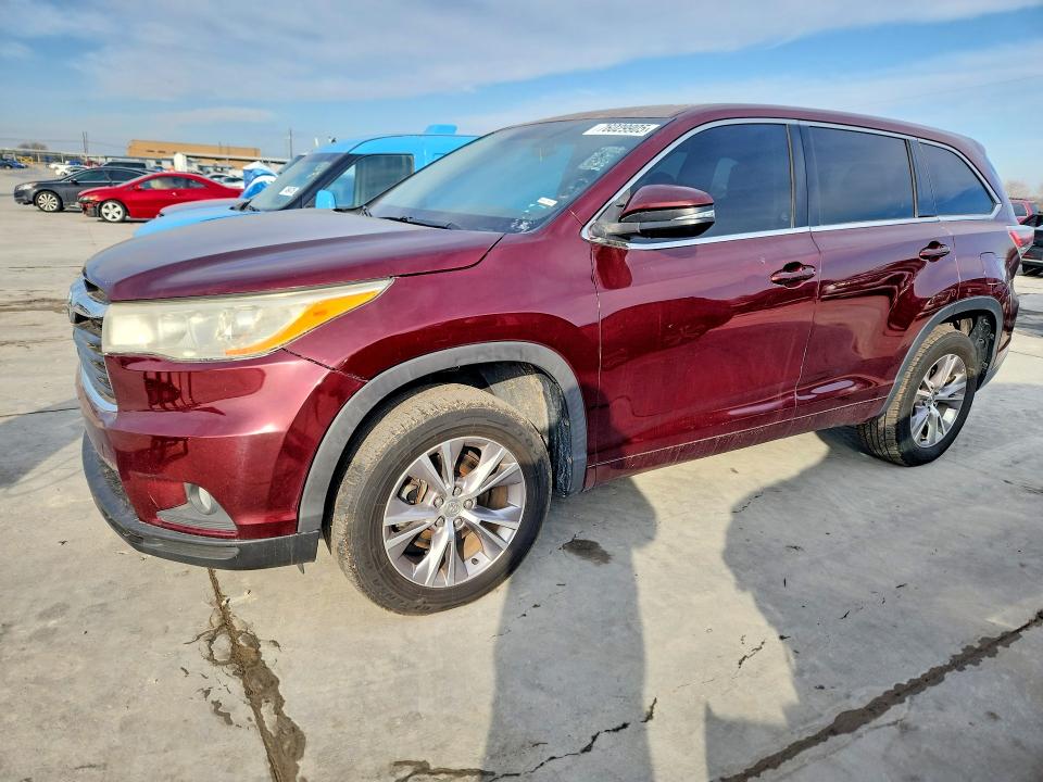 TOYOTA HIGHLANDER 2014 with VIN 5TDZKRFHXES005293 - Photo from auction