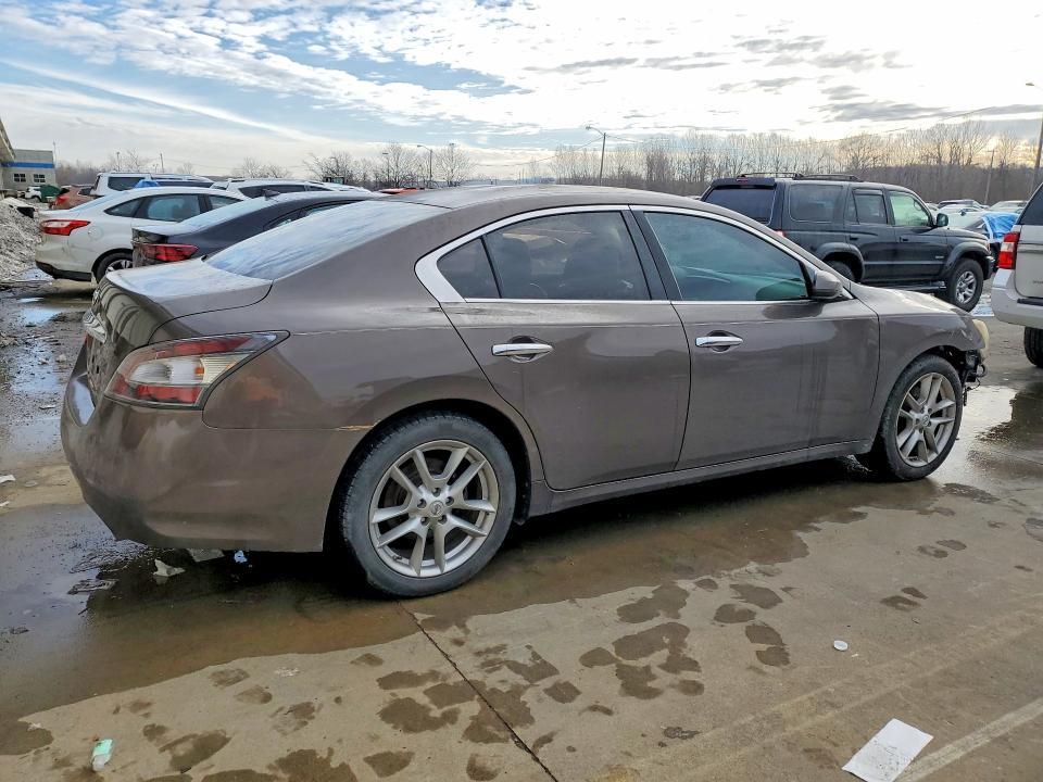 Photo 3 from auction – 2012 NISSAN MAXIMA S with VIN 1N4AA5AP2CC820146