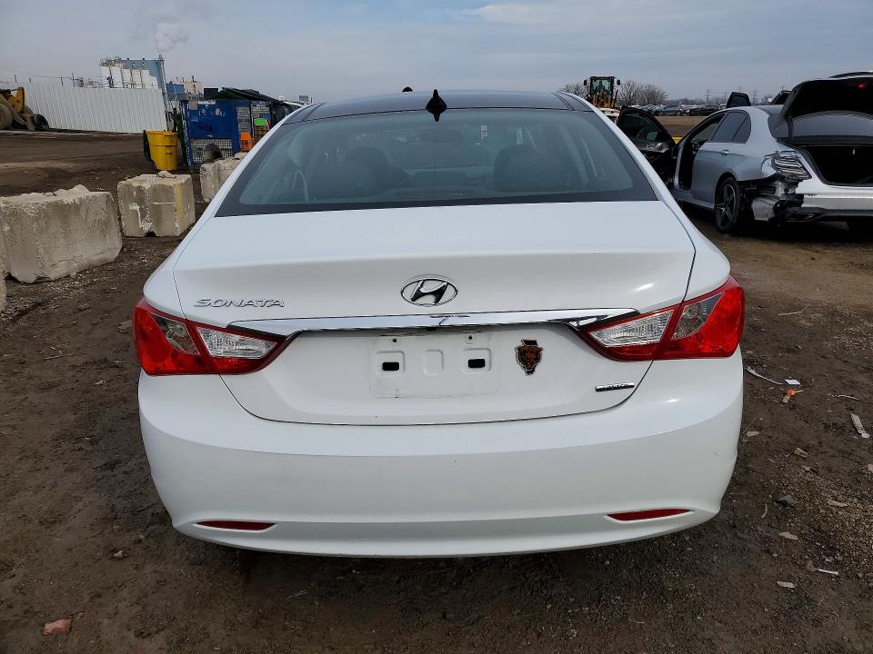 Photo 6 from auction – 2012 HYUNDAI SONATA with VIN 5NPEC4AC3CH494200