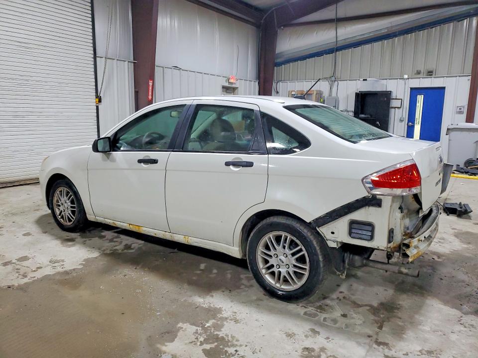Photo 2 from auction – 2009 FORD FOCUS with VIN 1FAHP35N89W112355