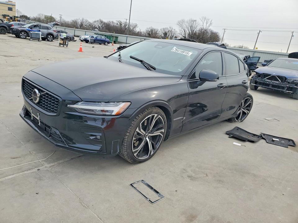 2023 VOLVO S60