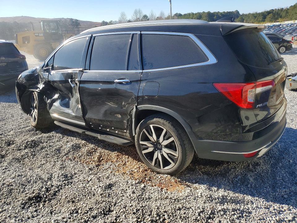 Photo 2 from auction – 2021 HONDA PILOT TOUR with VIN 5FNYF5H63MB000122