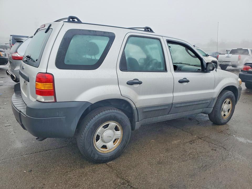 Photo 3 from auction – 2007 FORD ESCAPE XLS with VIN 1FMYU92Z97KA35539