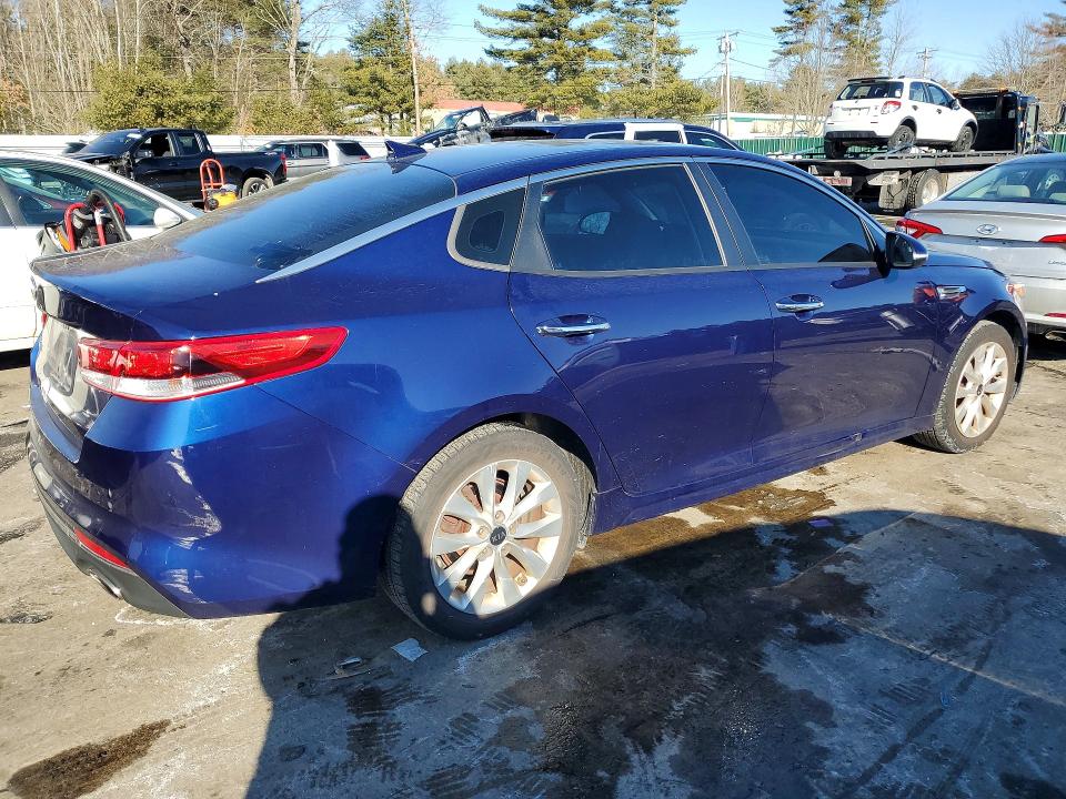 Photo 3 from auction – 2018 KIA OPTIMA with VIN 5XXGT4L34JG254426
