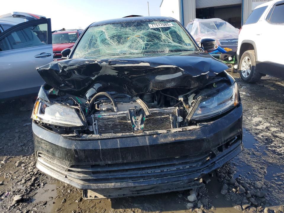 Photo 5 from auction – 2017 VOLKSWAGEN JETTA S with VIN 3VW2B7AJ4HM385958