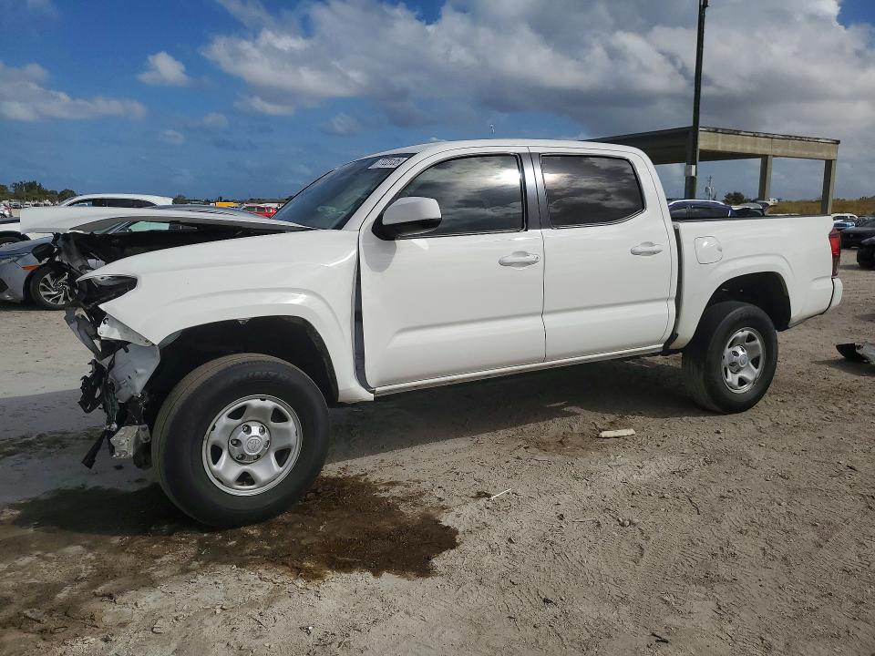 Photo 1 from auction – 2021 TOYOTA TACOMA with VIN 3TYAX5GN2MT015296