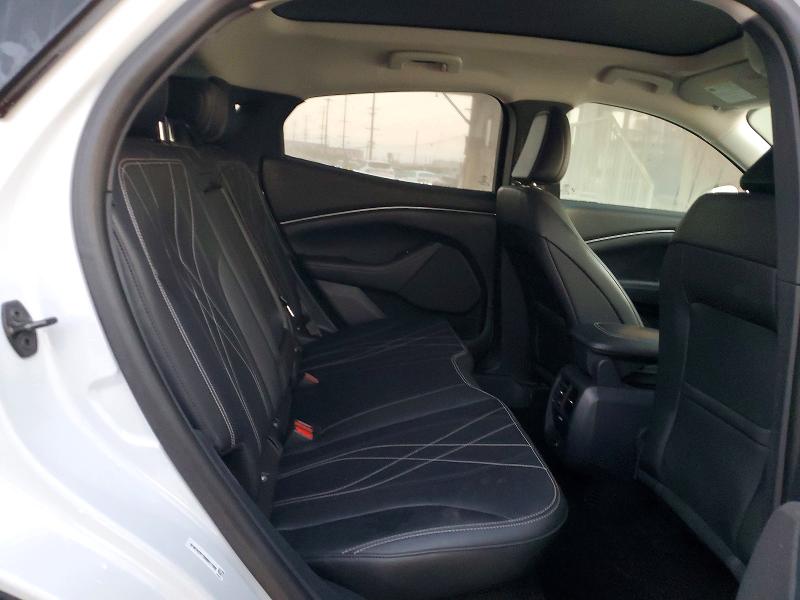 Photo 11 from auction – 2022 FORD MUSTANG MA with VIN 3FMTK2R73NMA11948