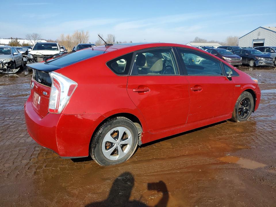 Photo 3 from auction – 2015 TOYOTA PRIUS with VIN JTDKN3DU7F1909669