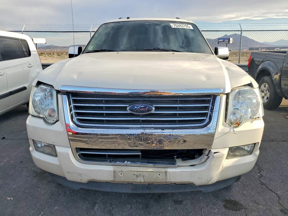 Photo 5 from auction – 2008 FORD EXPLORER L with VIN 1FMEU65858UA68595