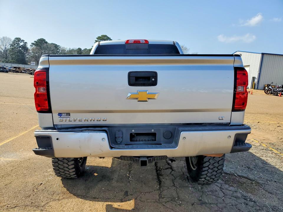 Photo 6 from auction – 2018 CHEVROLET SILVERADO with VIN 3GCUKRECXJG569342