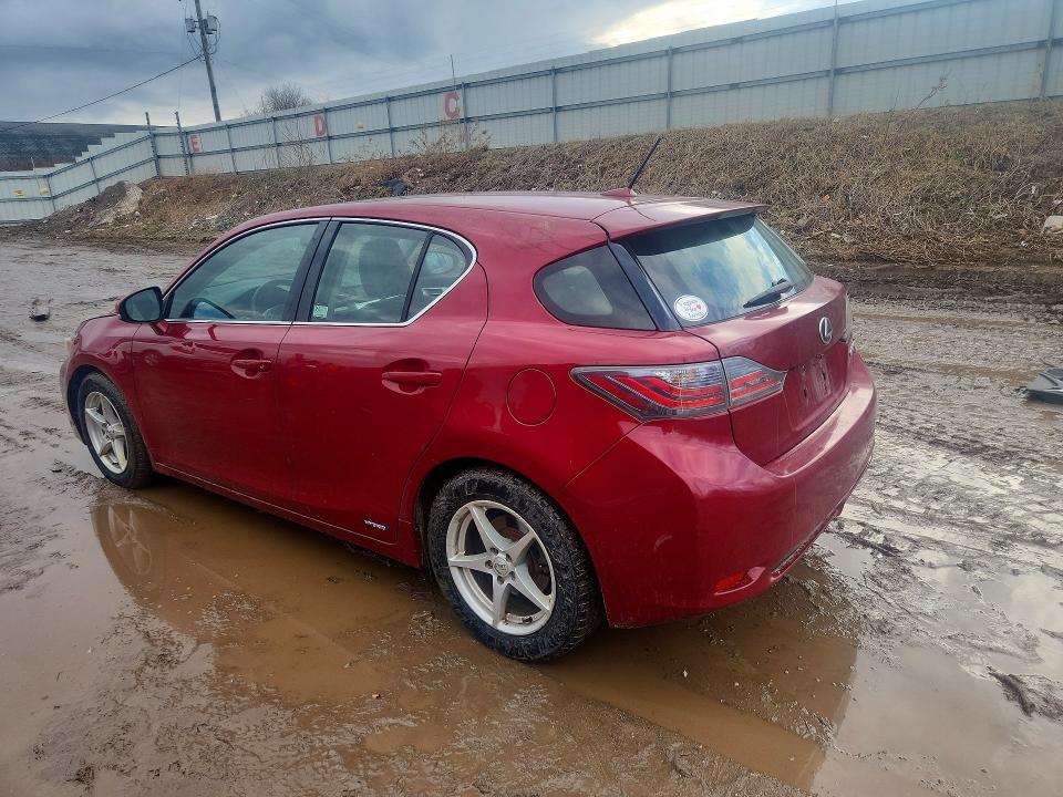 Photo 2 from auction – 2013 LEXUS CT with VIN JTHKD5BH3D2132255