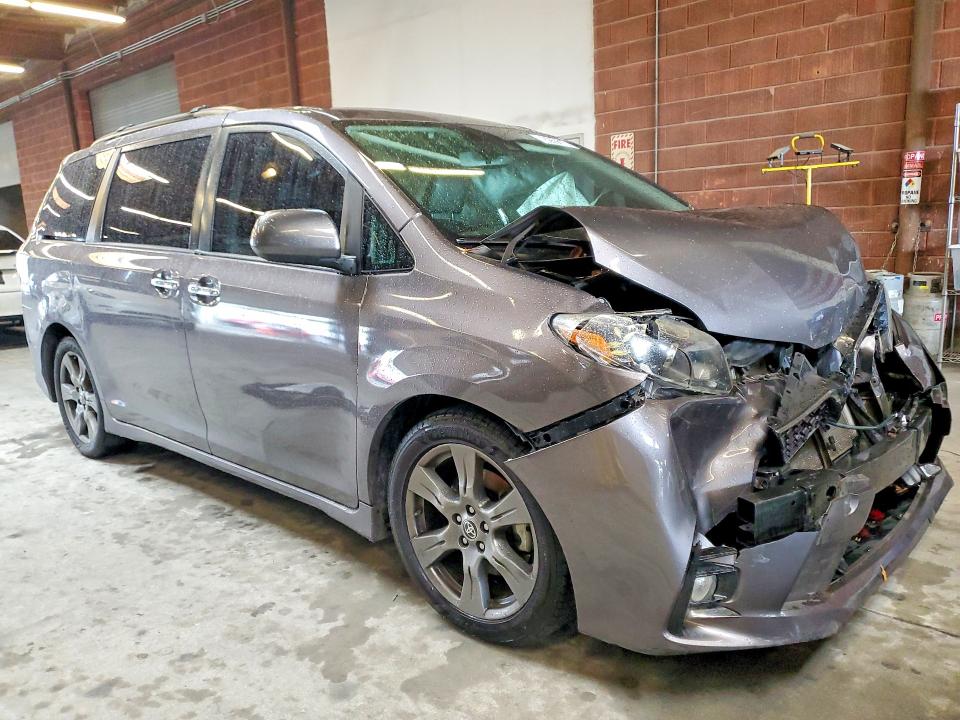 Photo 4 from auction – 2020 TOYOTA SIENNA with VIN 5TDXZ3DC9LS083522