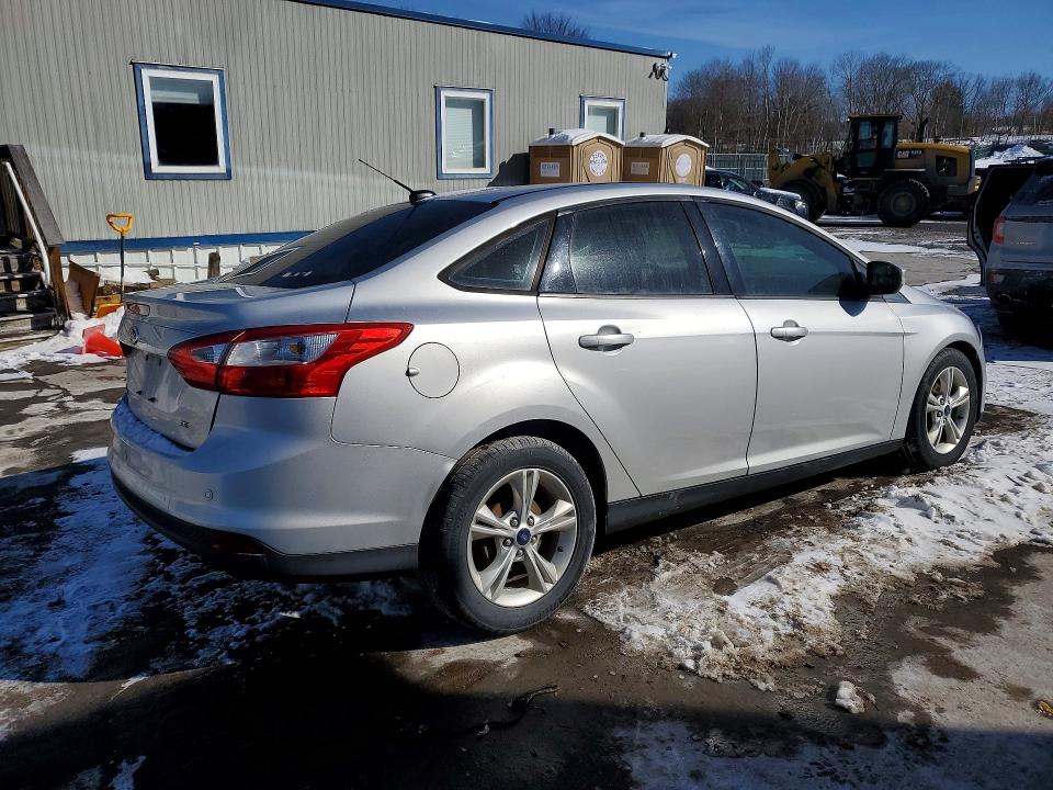 Photo 3 from auction – 2014 FORD FOCUS with VIN 1FADP3F29EL453357