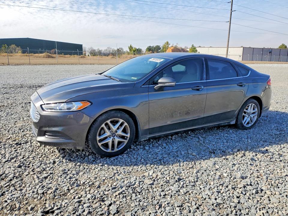 Zdjęcie 1 z aukcji – 2015 FORD FUSION SE z VIN 3FA6P0HD7FR248936